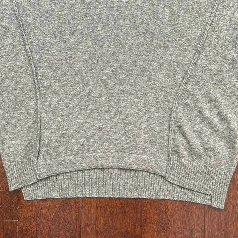 Basus Gray V-Neck Sweater, Silk, Merino Wool, Cashmere & Viscose, Size Large